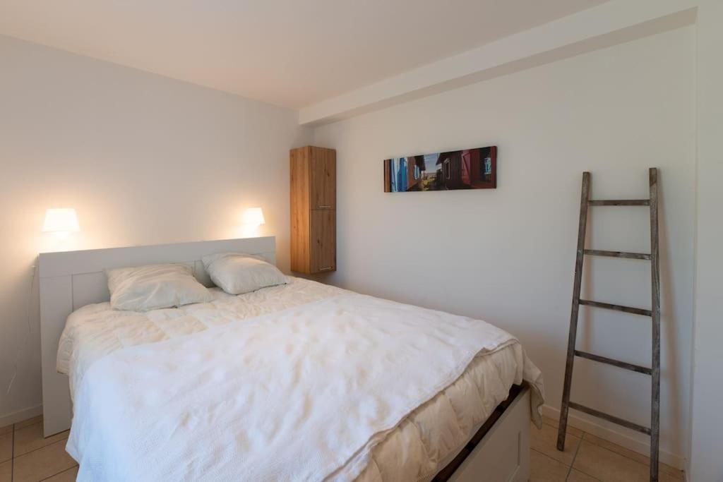 Ravissante Maison 3* Avec Jacuzzi Proche Lac Biscarrosse Eksteriør billede